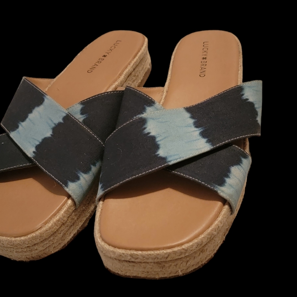 NEW Size 11 Brand New Lucky Brand Sandals